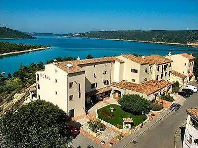 Auberge des Salles Les Salles-sur-Verdon 2*,  Frankreich